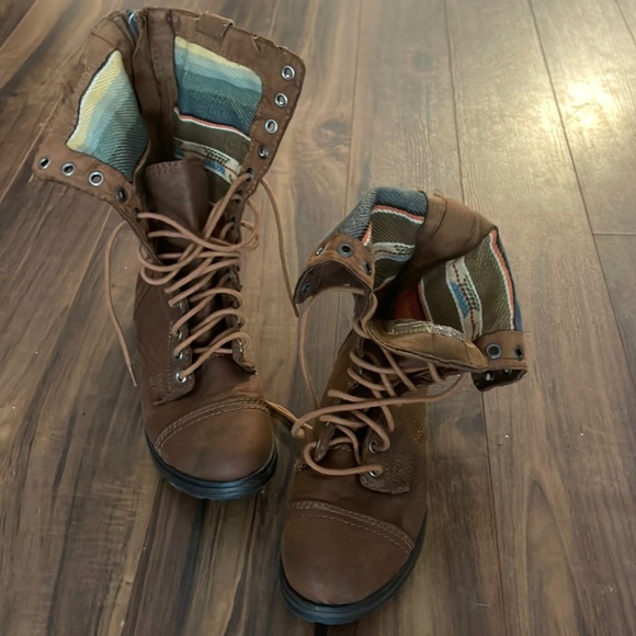 Boots size 7 womens fold over - Picture 1 of 4